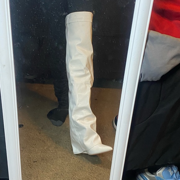 High boots - Picture 3 of 8